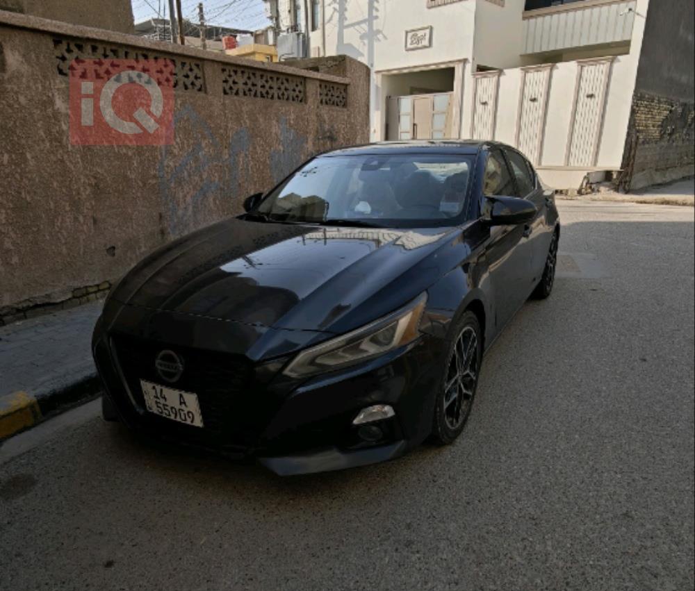 نيسان ألتيما